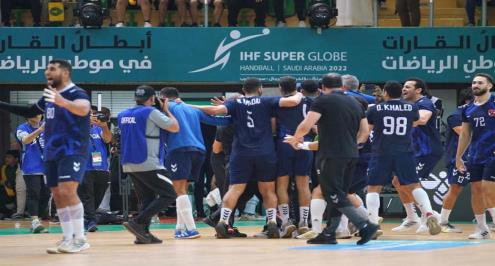 كرة يد.. الأهلي يتأهل إلى نصف نهائي سوبر جلوب بعد فوز مثير على بنفيكا (فيديو)